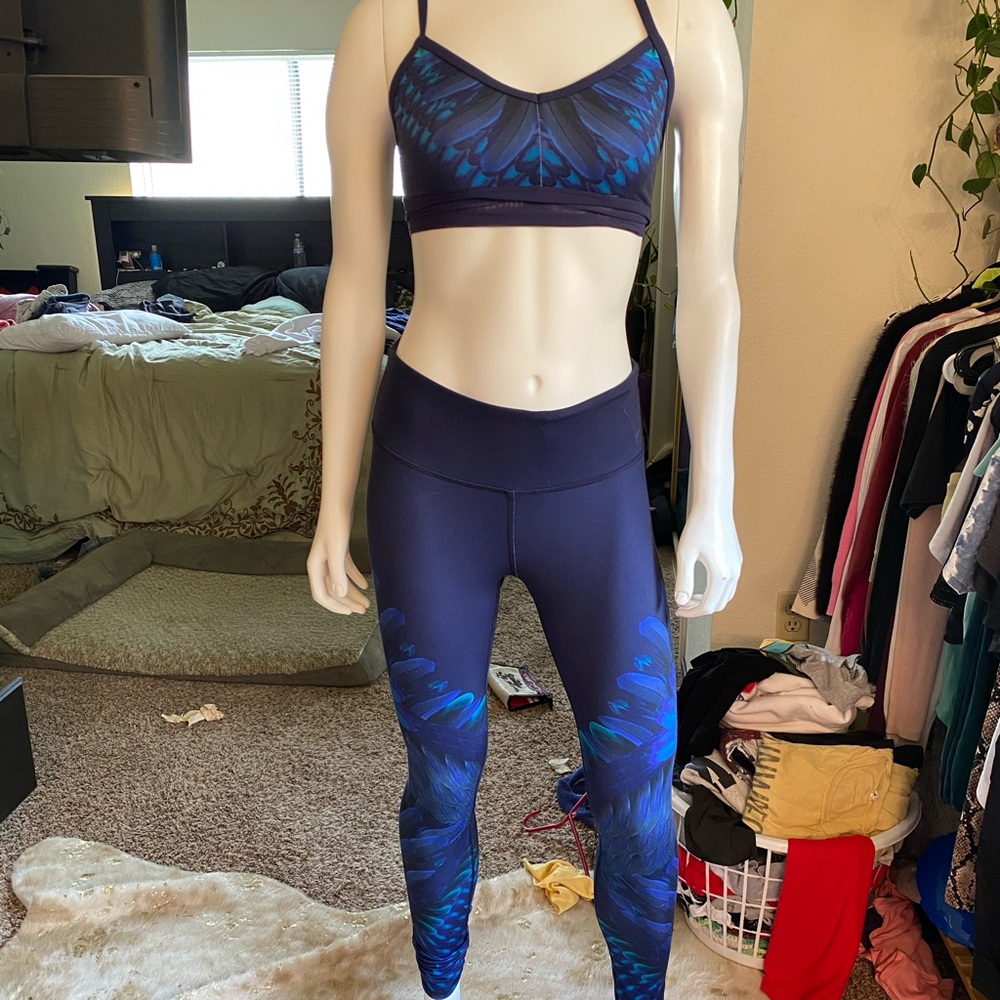 Alo Yoga Matching Set